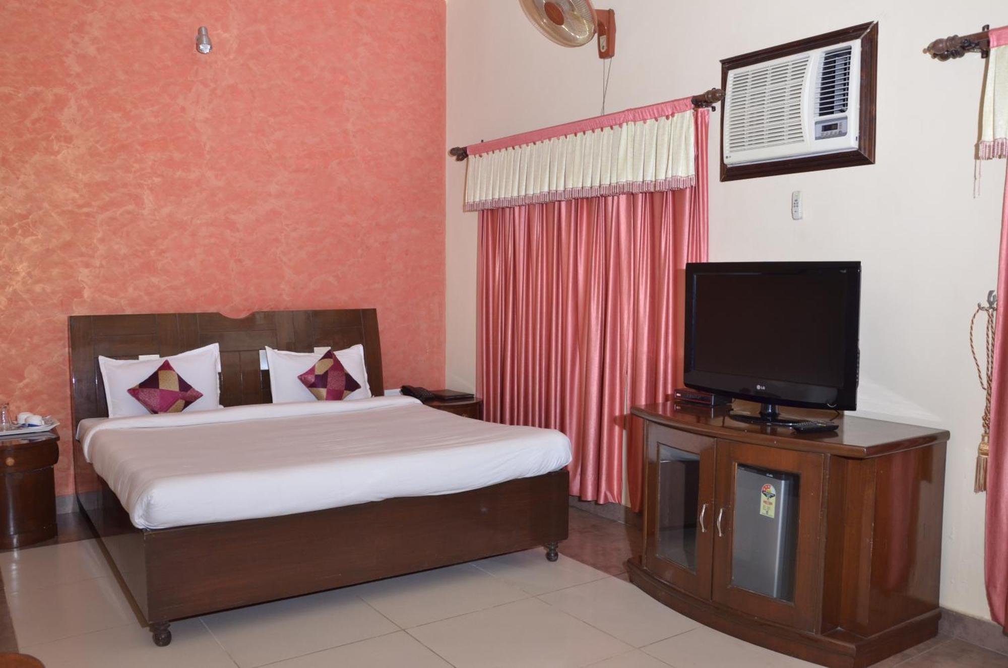 Kangs Nirvana Resorts And Spa Mahalpur Luaran gambar