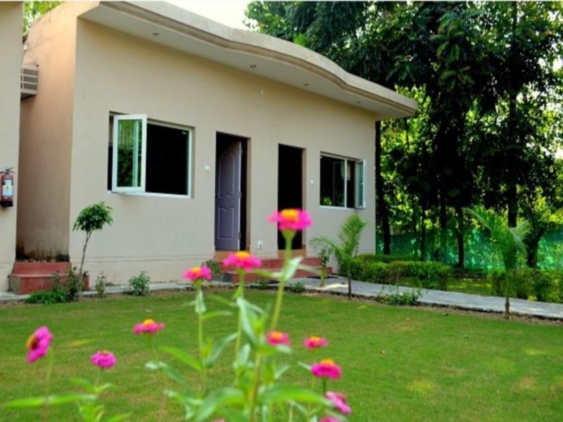 Kangs Nirvana Resorts And Spa Mahalpur Luaran gambar