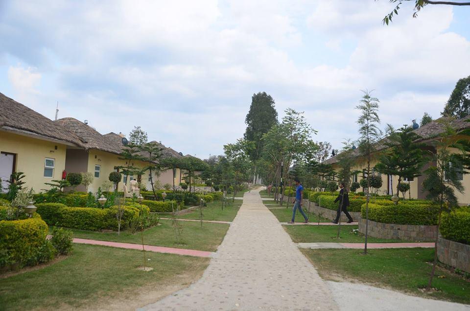Kangs Nirvana Resorts And Spa Mahalpur Luaran gambar