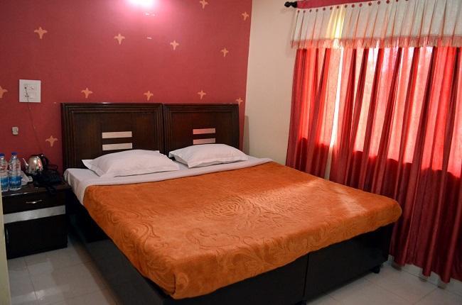 Kangs Nirvana Resorts And Spa Mahalpur Luaran gambar