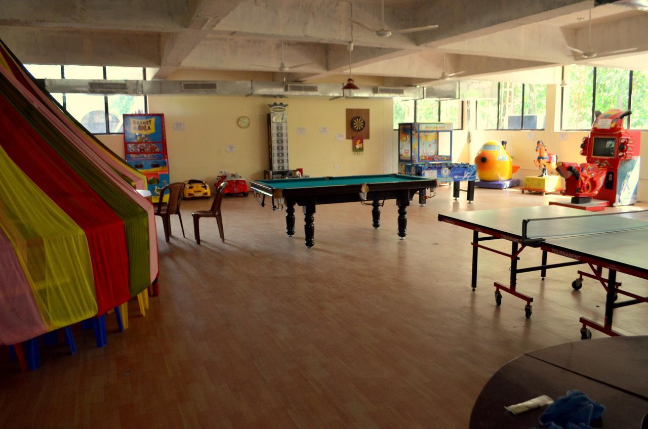 Kangs Nirvana Resorts And Spa Mahalpur Luaran gambar