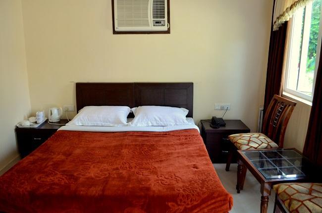 Kangs Nirvana Resorts And Spa Mahalpur Luaran gambar